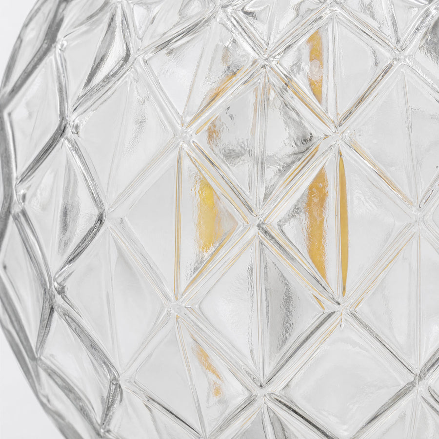 Ampoule LED Décorative Globe Verre Taillé E27 - close-up détail matière