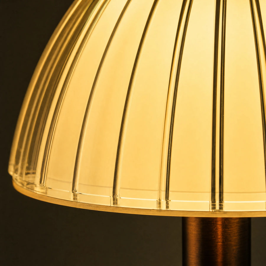 Lampe de Table Vintage Abat-jour Plissé Bronze - close-up détail matière