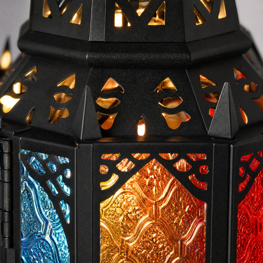 Lustre Oriental Suspendu en Verre Coloré et Fer Ajouré - close-up détail matière
