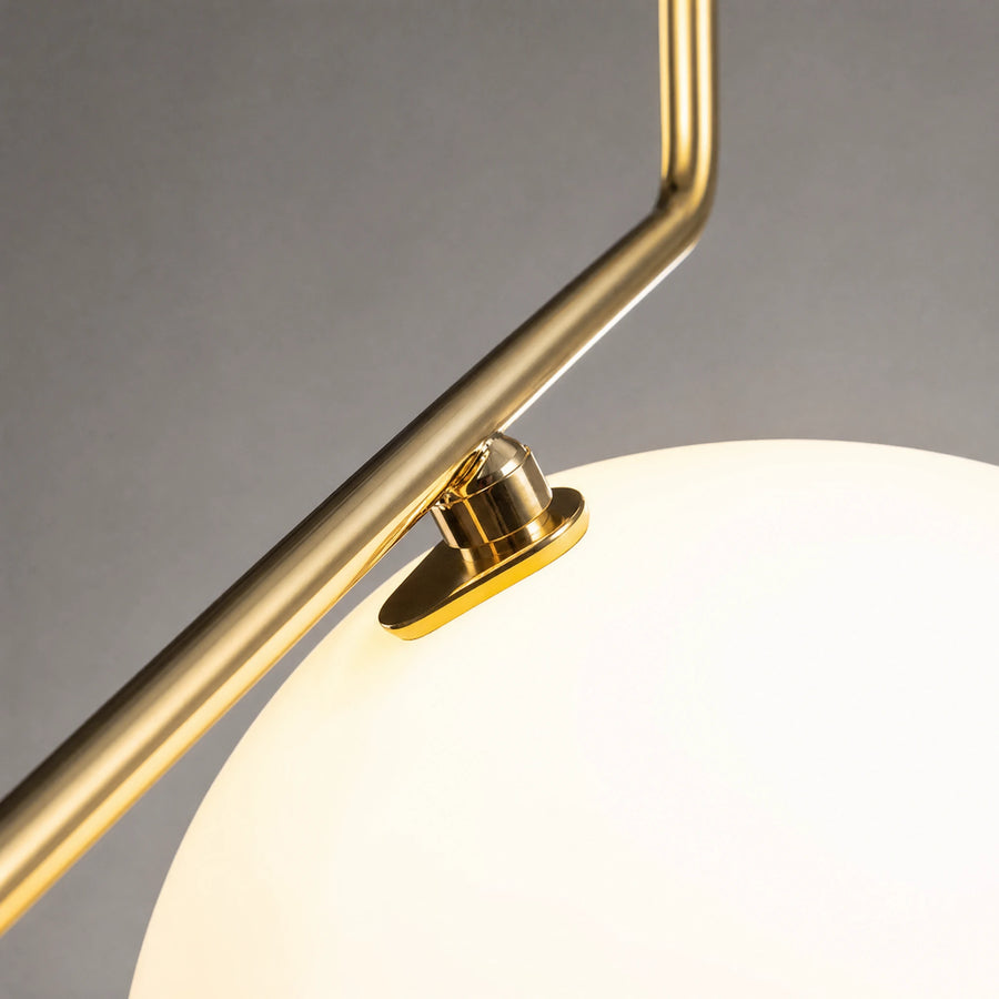 Suspension Luminaire Géométrique à Globe et Cadre Doré - close-up détail matière