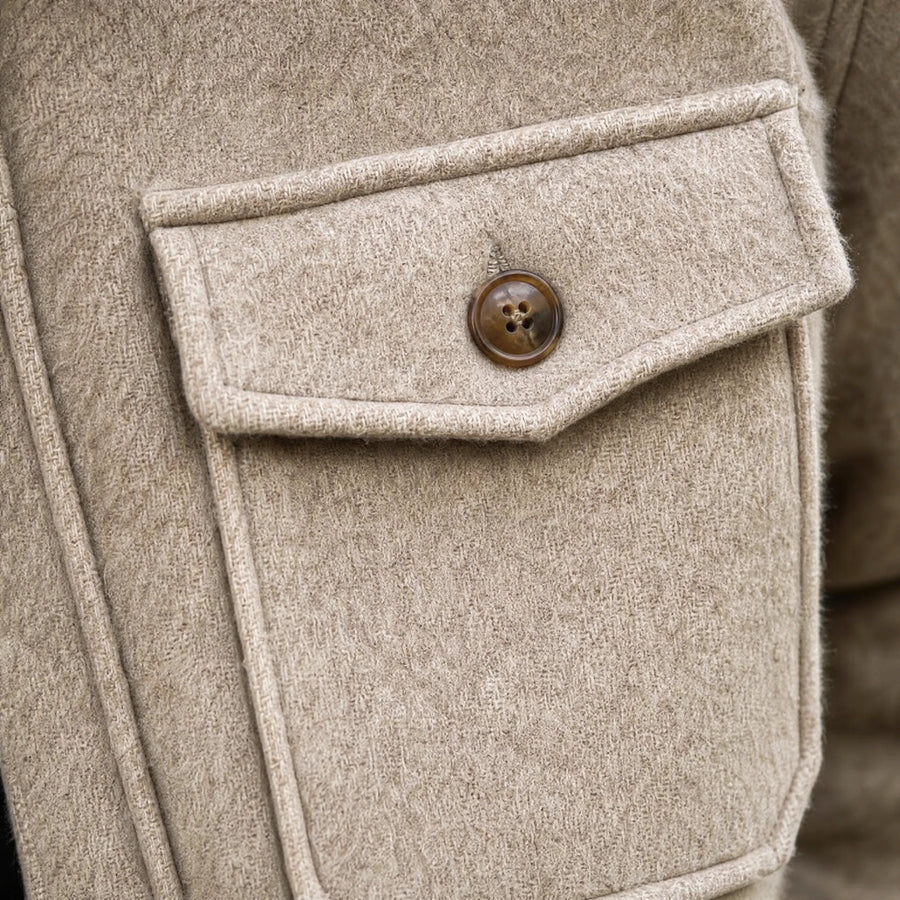 Veste vintage avec poche à revers pour hommes - close-up détail matière