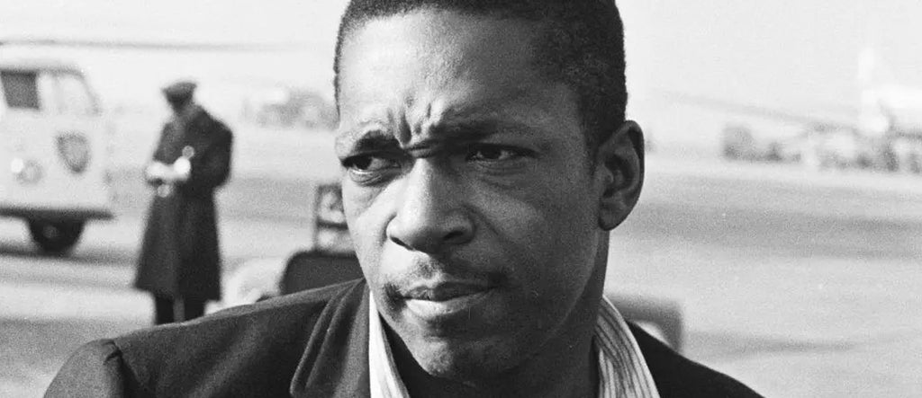 John Coltrane y la moda vintage: la armonía entre la música y la moda retro