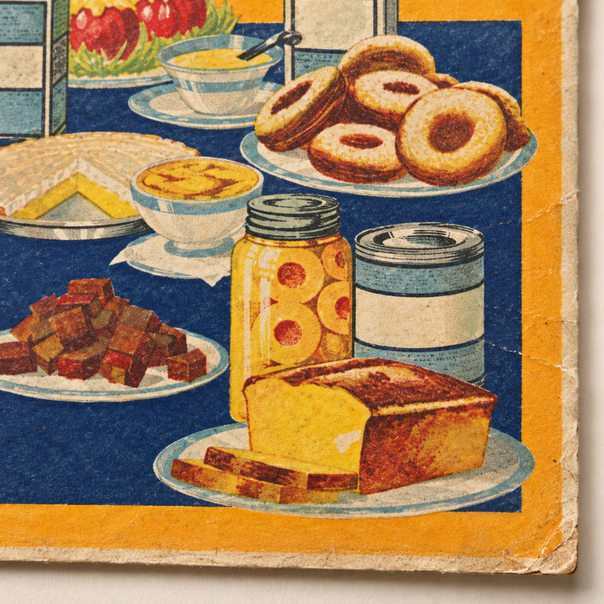 Gros plan sur l'impression et le métal de l'affiche publicitaire vintage cuisine, motif pancakes Imagen