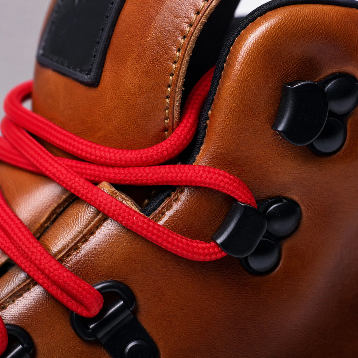 Chaussure Montagne Vintage Homme - close-up détail matière