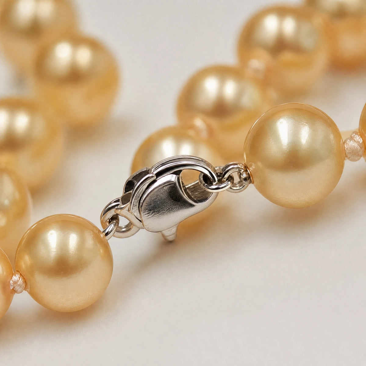 Collier Perle Vintage - close-up détail matière
