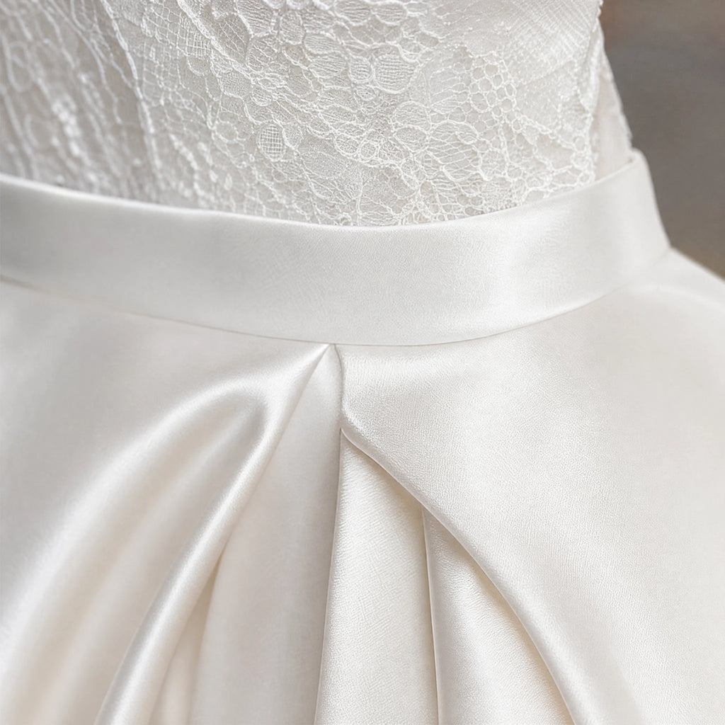 Jupe Longue Vintage Satin Blanche - close-up détail matière