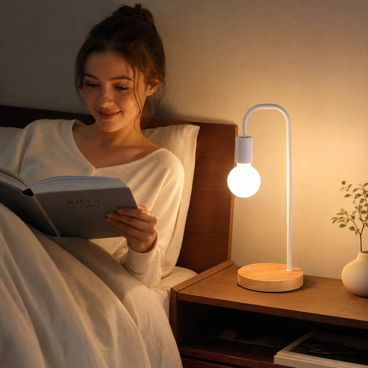 Lampe de Bureau Vintage à Socle Bois et Ampoule Apparente - Utilisation GLOBALE