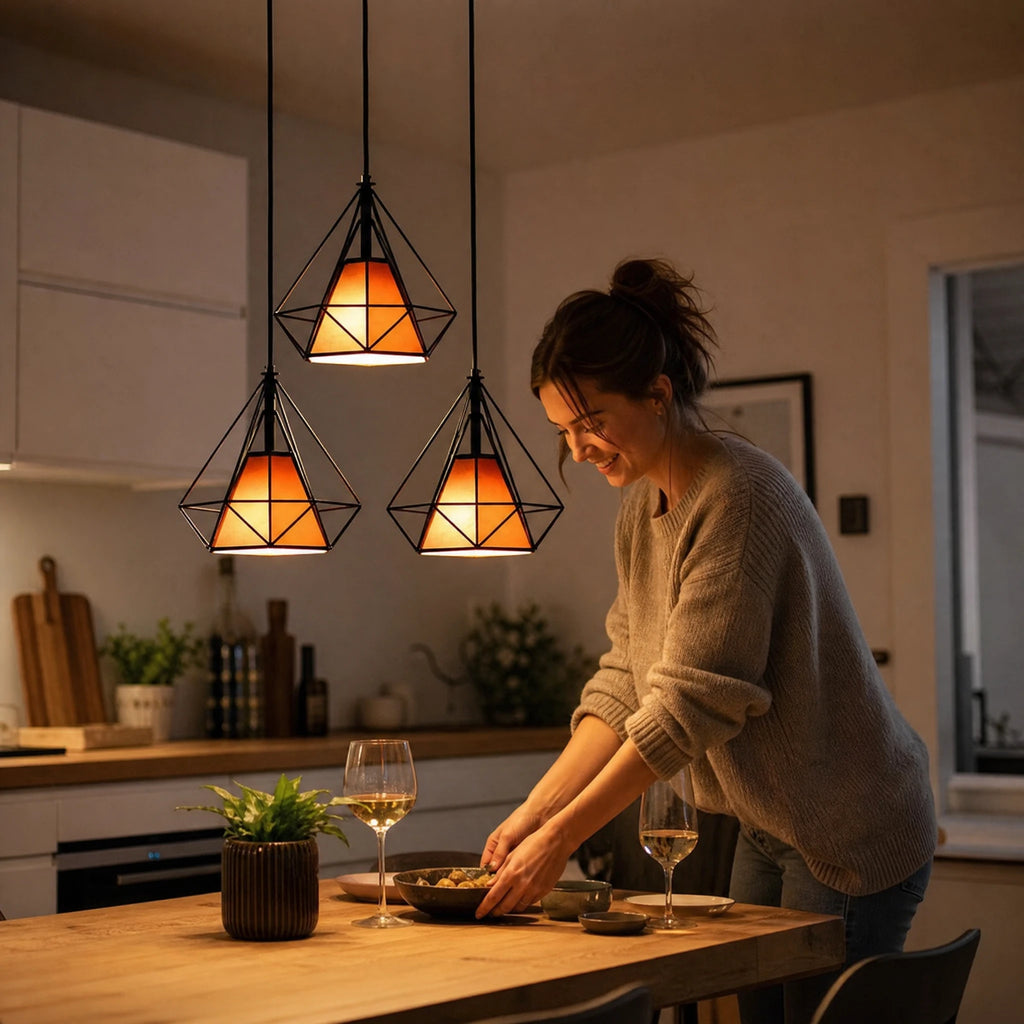 Lustre Suspension Géométrique en Fer avec Abat-jour Chaud - Utilisation GLOBALE