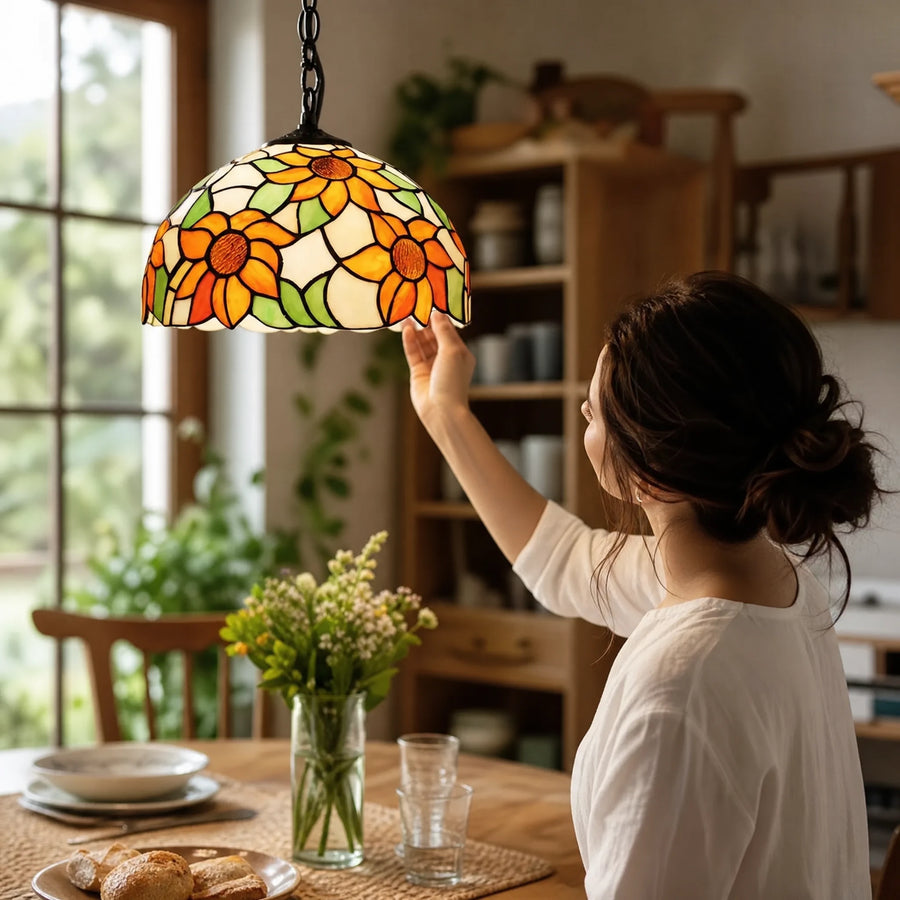 Lustre Tiffany Vitrail Motif Tournesol et Baroque - Utilisation GLOBALE