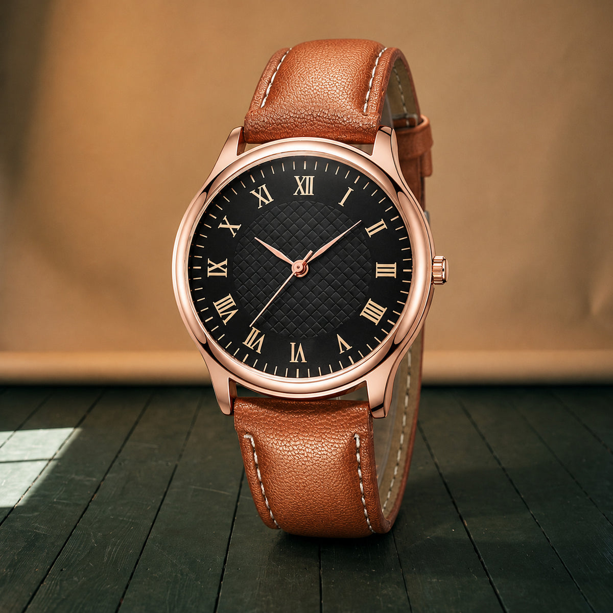 Gros plan sur le cadran à chiffres romains et le bracelet effet cuir de la montre style vintage Imagen