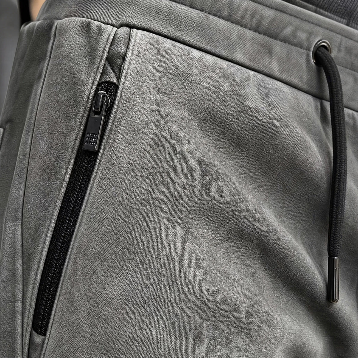 Pantalon de sport vintage rétro - close-up détail matière