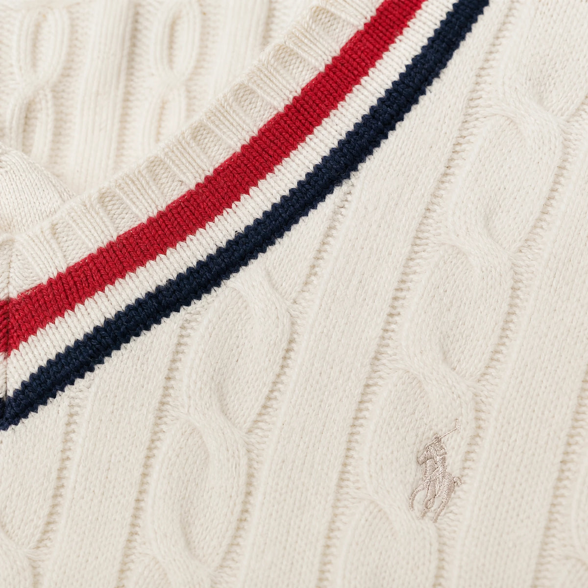 Pull en V Tennis Vintage Homme - close-up détail matière