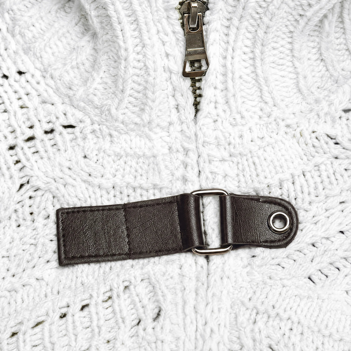 Pull vintage à col roulé - close-up détail matière