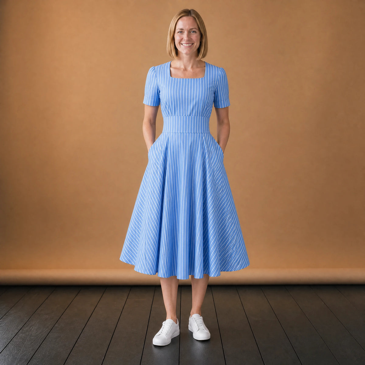 Robe Année 80 à Rayures - VETEMENT Studio FEMME