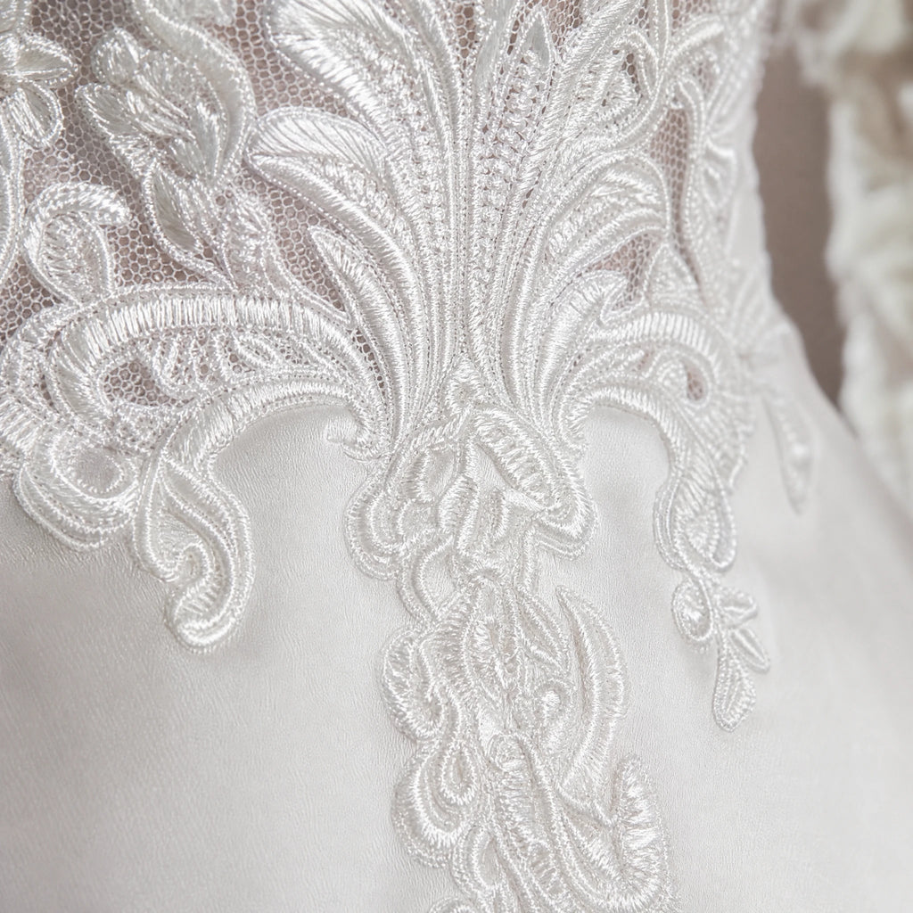 Robe de Mariée Vintage Année 30 - close-up détail matière