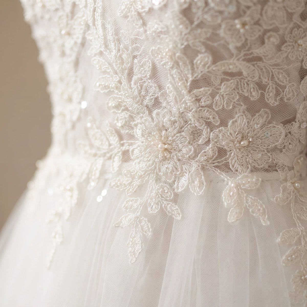 Robe de Mariée Vintage Dentelle Dos Nu - close-up détail matière