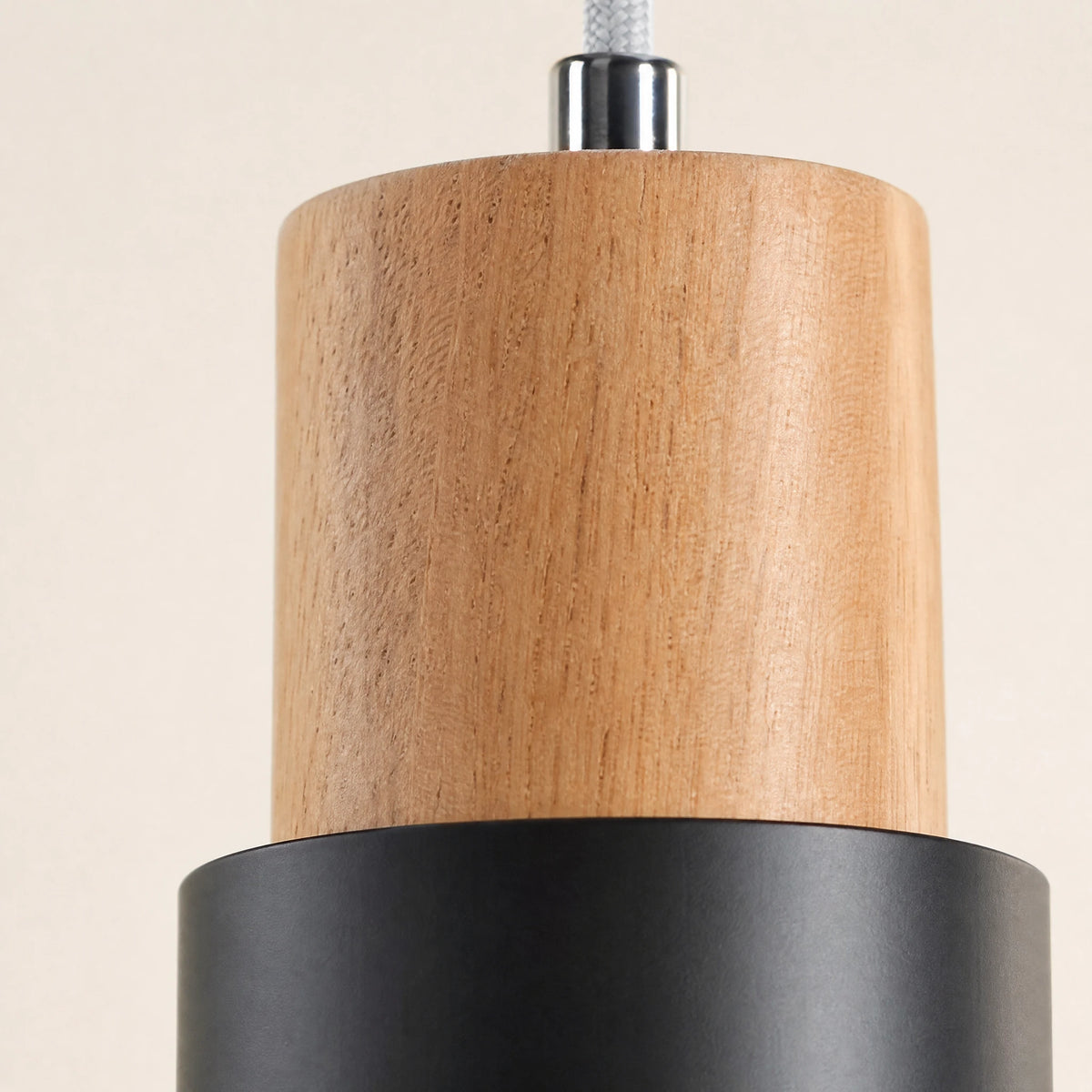 Suspension Bois et Métal Colorée Style Scandinave - close-up détail matière