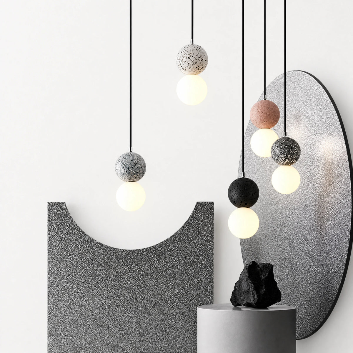 Suspension décorative boules en terrazzo et verre soufflé - image principale