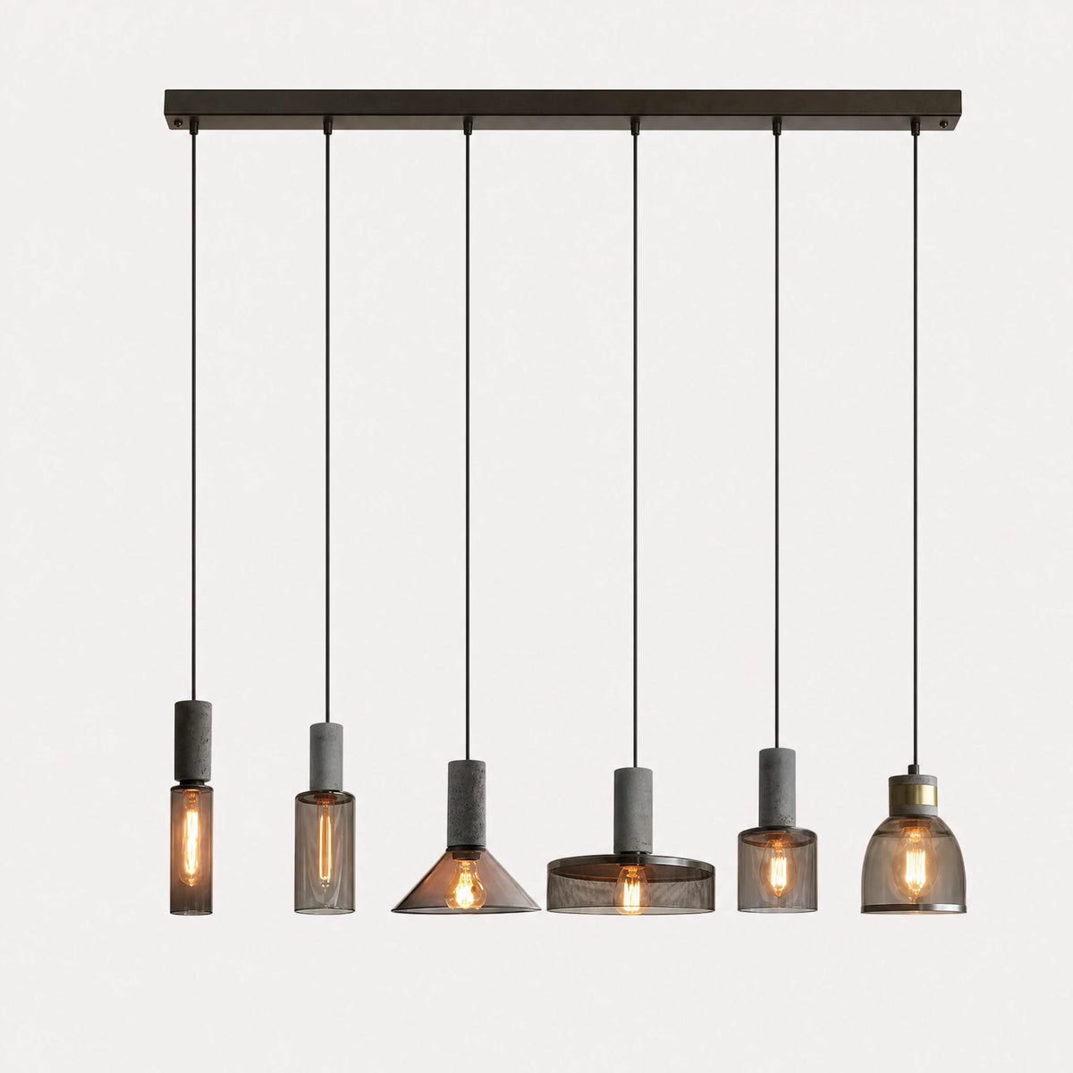 Suspension Industrielle Vintage en Ciment et Métal Grillagé - image principale