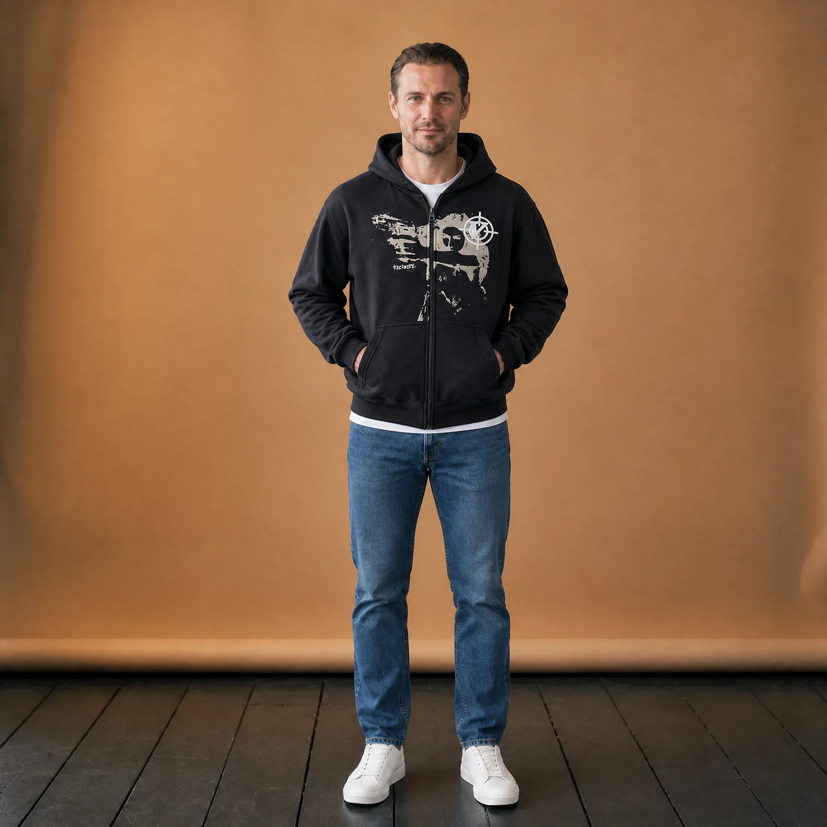 Sweat Zippé à Capuche Noir avec Imprimé Graphique - VETEMENT Studio HOMME