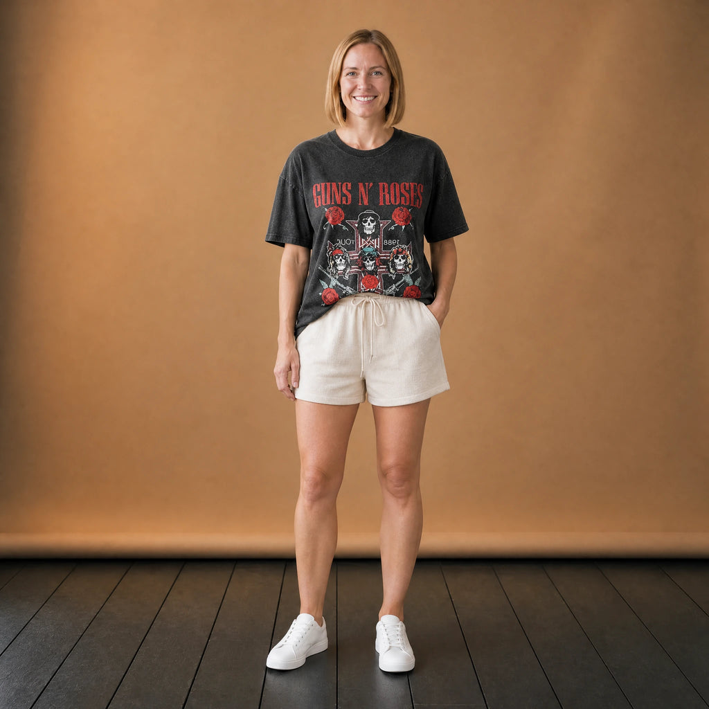 T-shirt rock vintage Guns N' Roses motif crânes et roses - VETEMENT Studio FEMME
