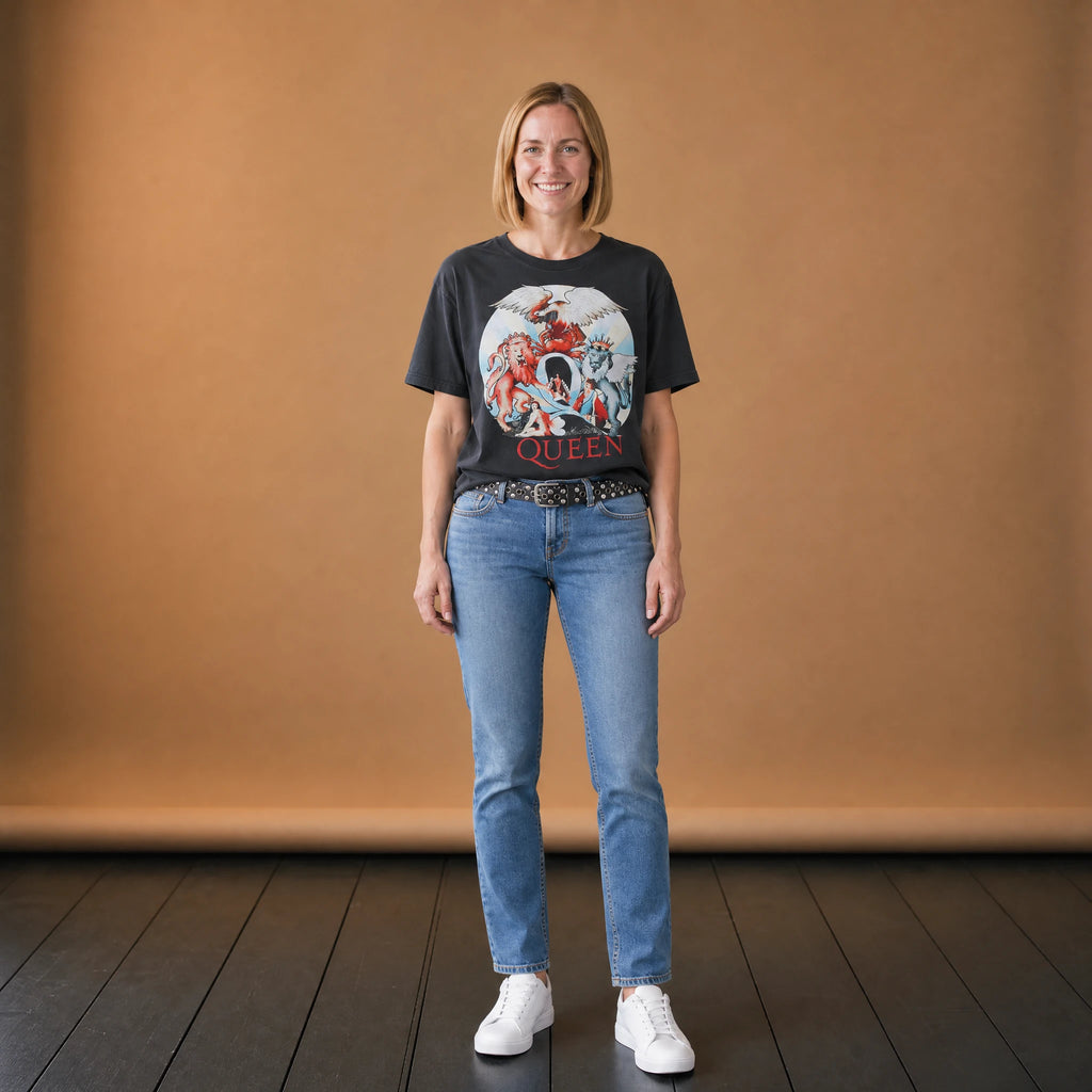 T-shirt Vintage Queen avec Blason des Années 80 - VETEMENT Studio FEMME