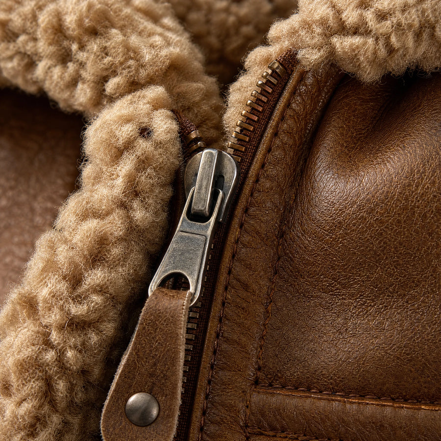 Veste épaisse à revers d'hiver vintage - close-up détail matière