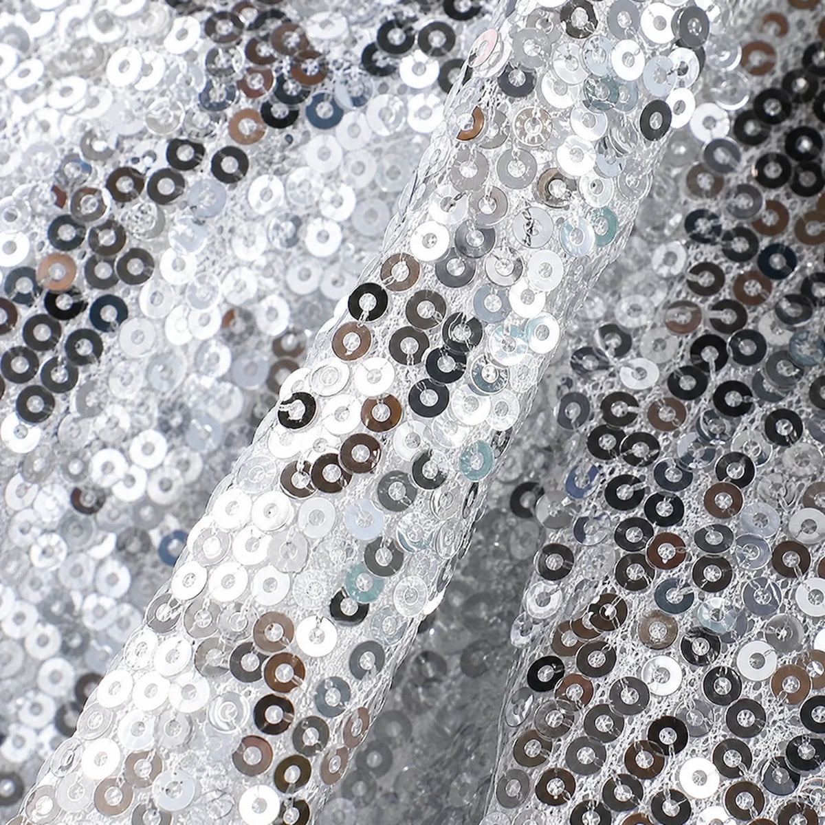 Veste Paillettes Argentée Brillante Soirée Femme - close-up détail matière