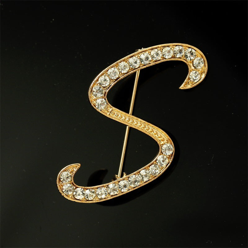 broches-alphabet-anglais-vintage-avec-diamants