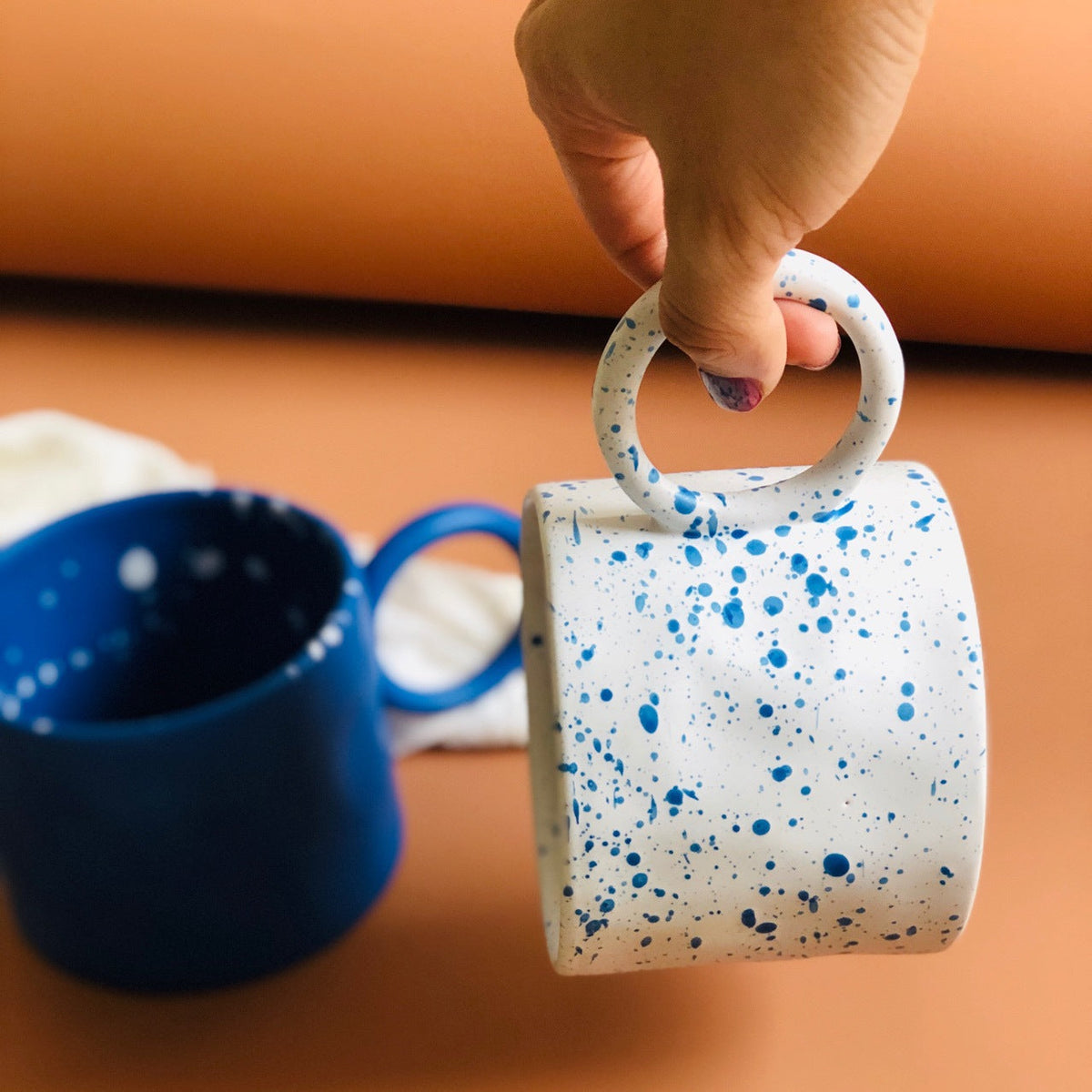 tasse-vintage-a-boucle-doreille
