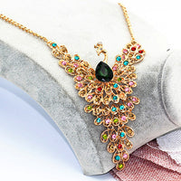 collier-vintage-plein-de-diamants-paon