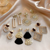 boucles-doreilles-en-perles-minimalistes-vintage