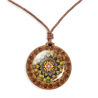 collier-mandala-pendentif-bois-vintage