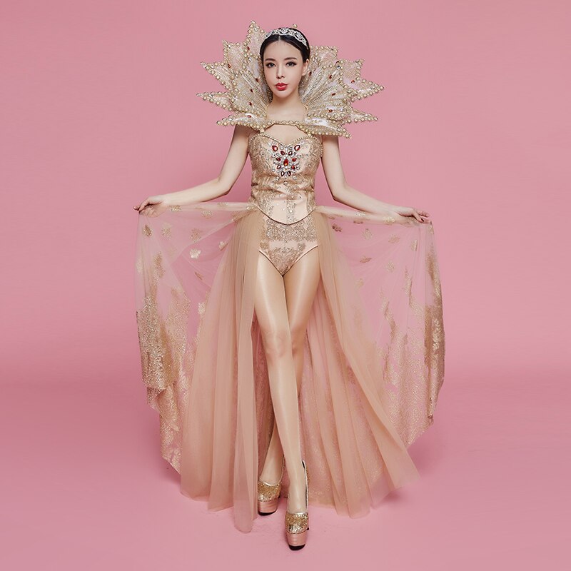 Costume-Danse-Disco-Femme-Queue-de-Pie-Dore