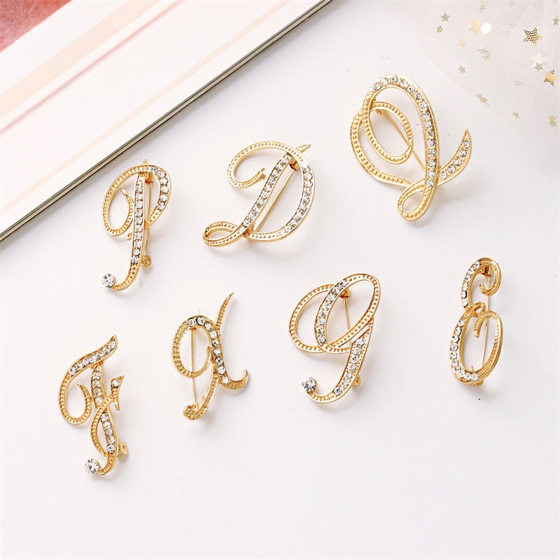 broches-alphabet-anglais-vintage-avec-diamants