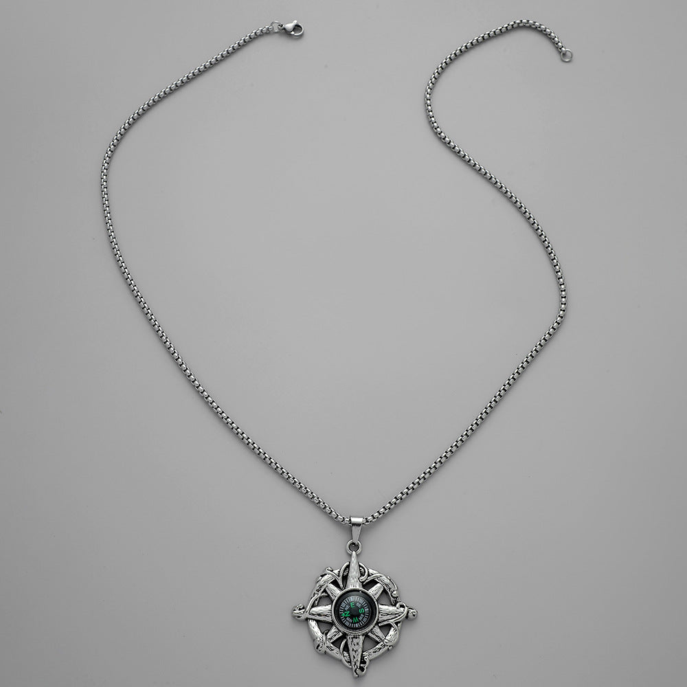 medaille-boussole-vintage