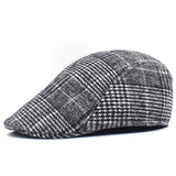     casquette-plate-pour-homme-vintage