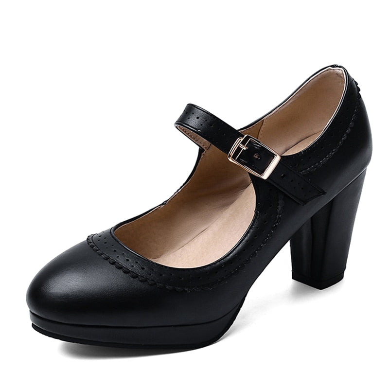    escarpin-vintage-chaussure-a-talons-a-boucles-en-laiton