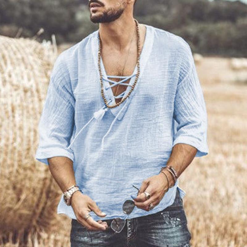chemise-decontractee-col-v-vintage