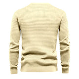 homme-section-mince-carreaux-ample-col-rond-vintage-manches-longues