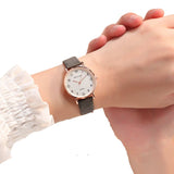 montre-petit-cadran-annee-80-pour-femme