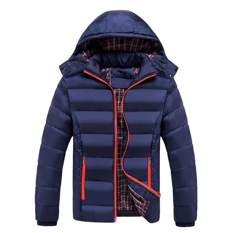 manteau-matelasse-court-capuche-couleur-unie-vintage