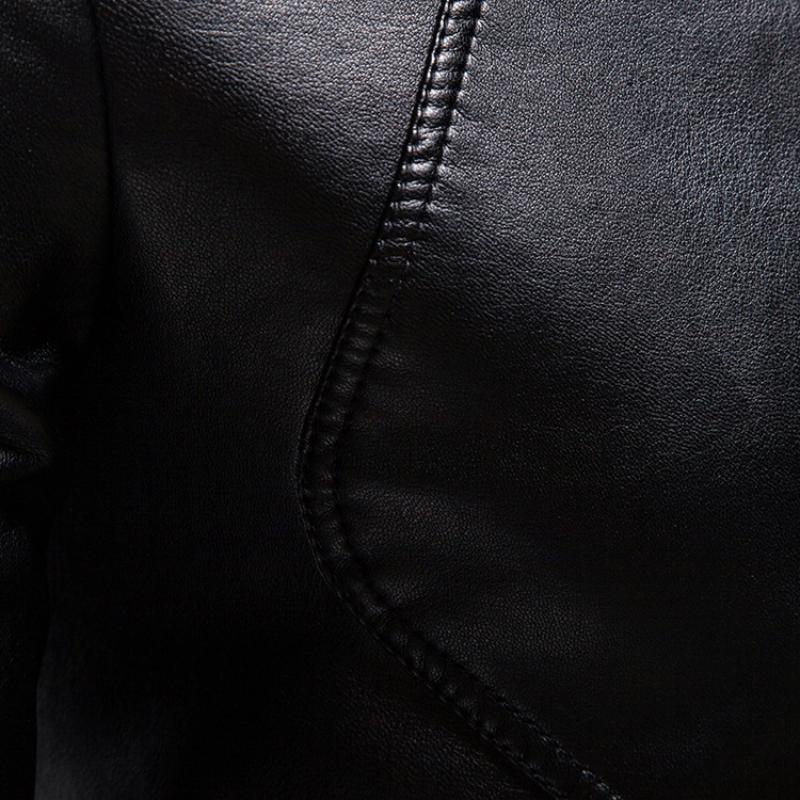 Chaqueta motera de cuero vintage con cuello alzado